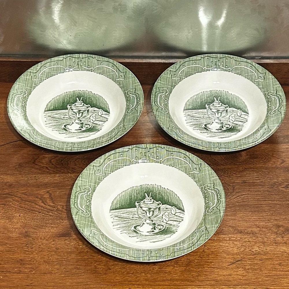 💥 Vintage Royal China - The Old Curiosity Shop - Bowls - 8.25 - Set of 3
